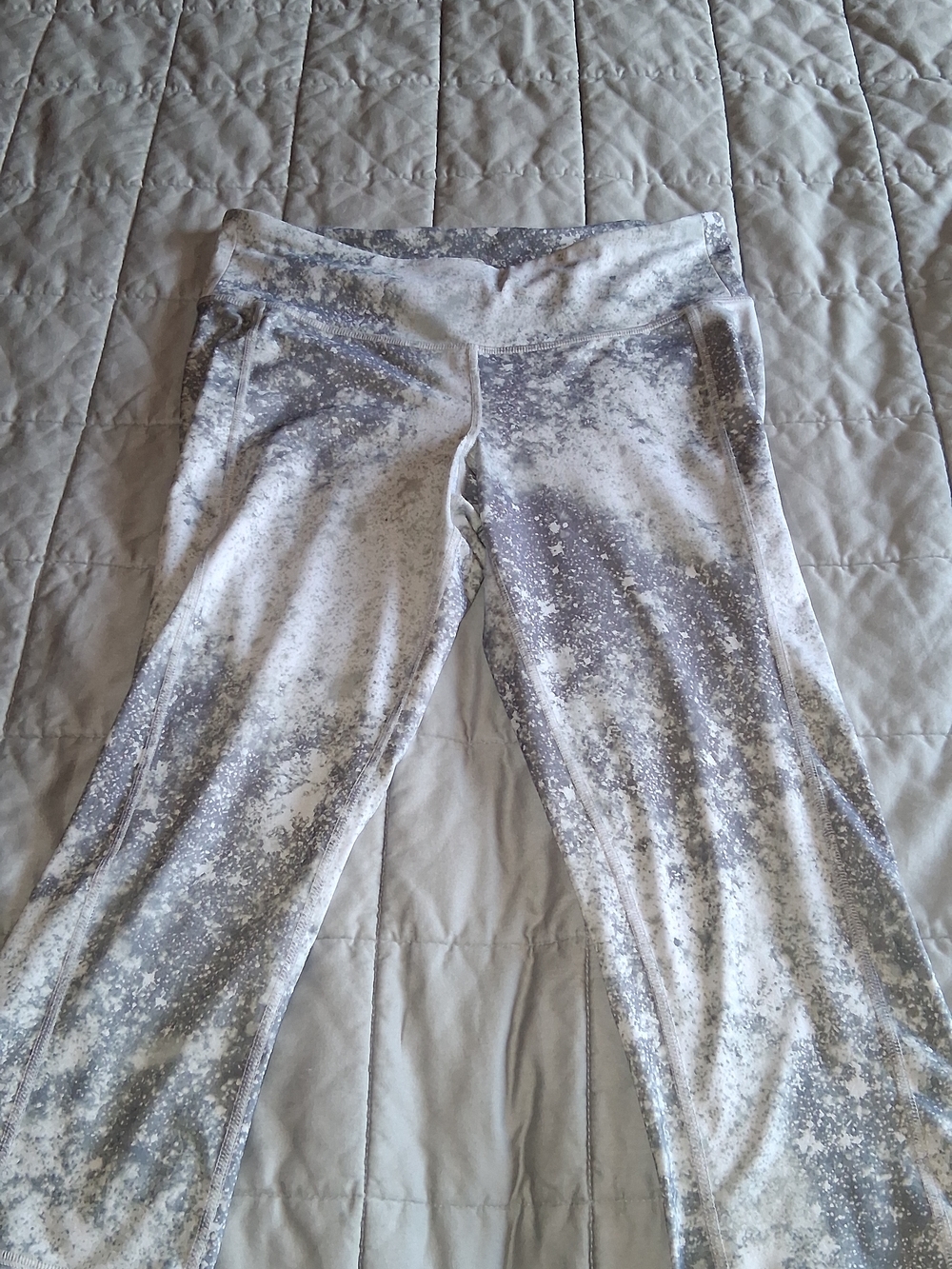 Old Navy White and Gray Speckled Leggings